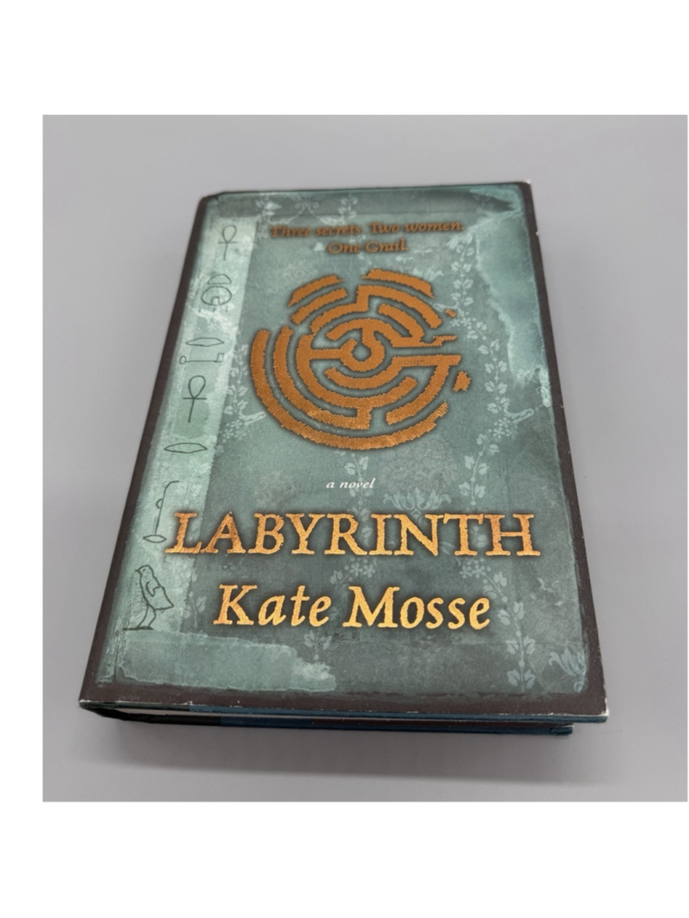 Kate Mosse Labyrinth Hardcover Novel w/ Dust Jacket, Fiction Grail Legends